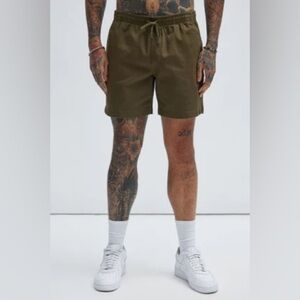 Fashion Nova Men Sz M Twill Volley Shorts Olive Green Pockets Casual NWT
